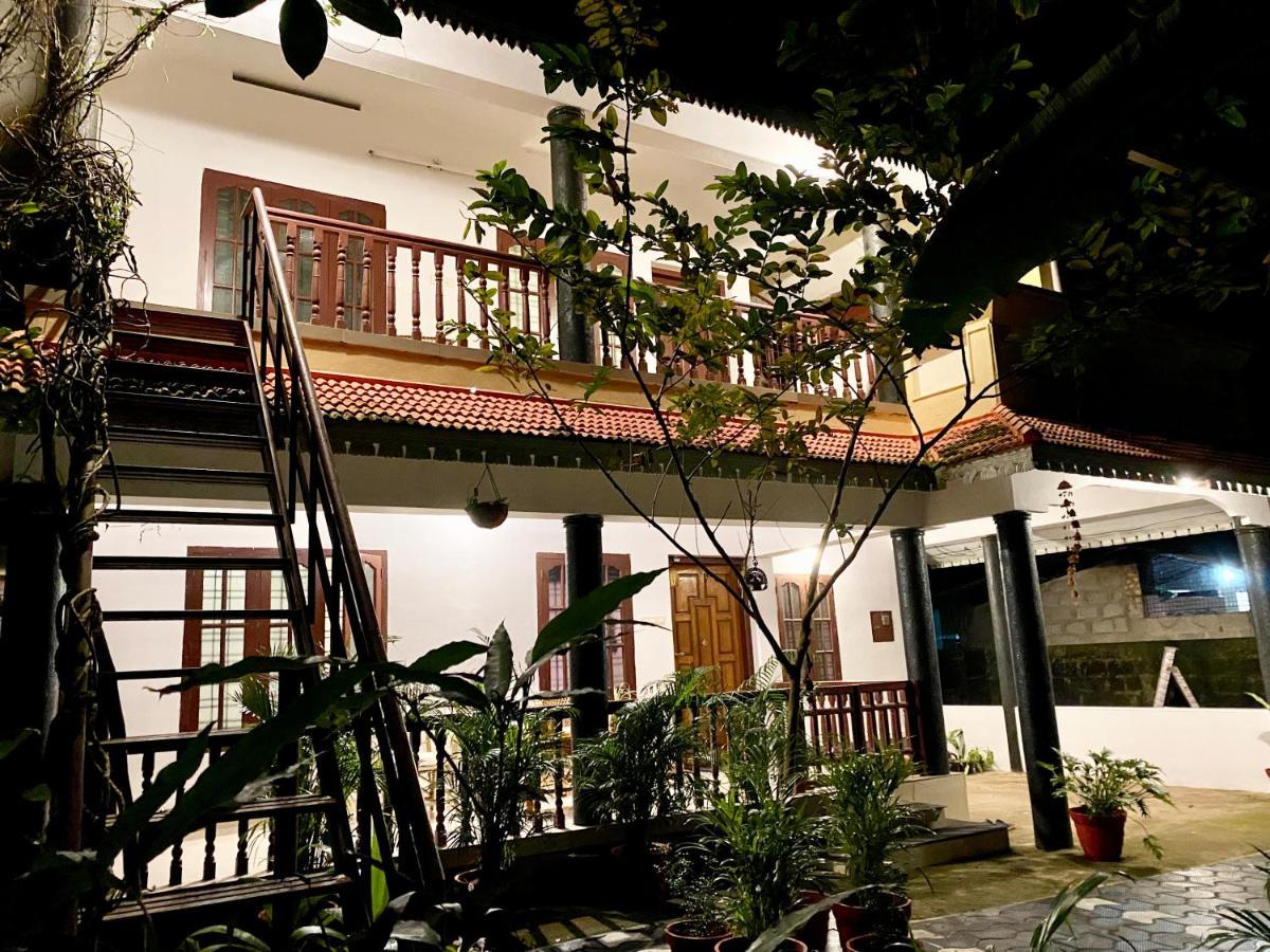 Tattwamasi Ayuryoga With Breakfast And Yoga Hotel Varkala Ngoại thất bức ảnh