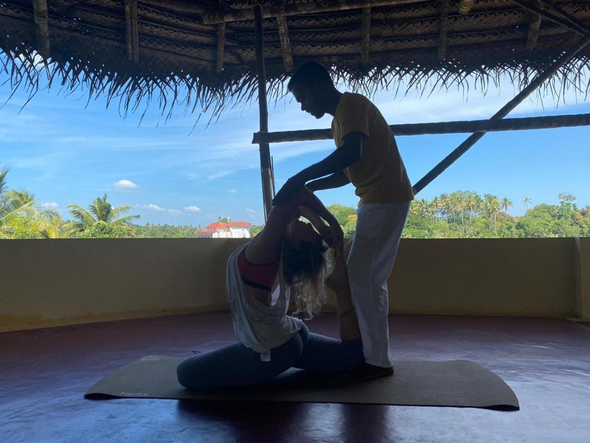 Tattwamasi Ayuryoga With Breakfast And Yoga Hotel Varkala Ngoại thất bức ảnh