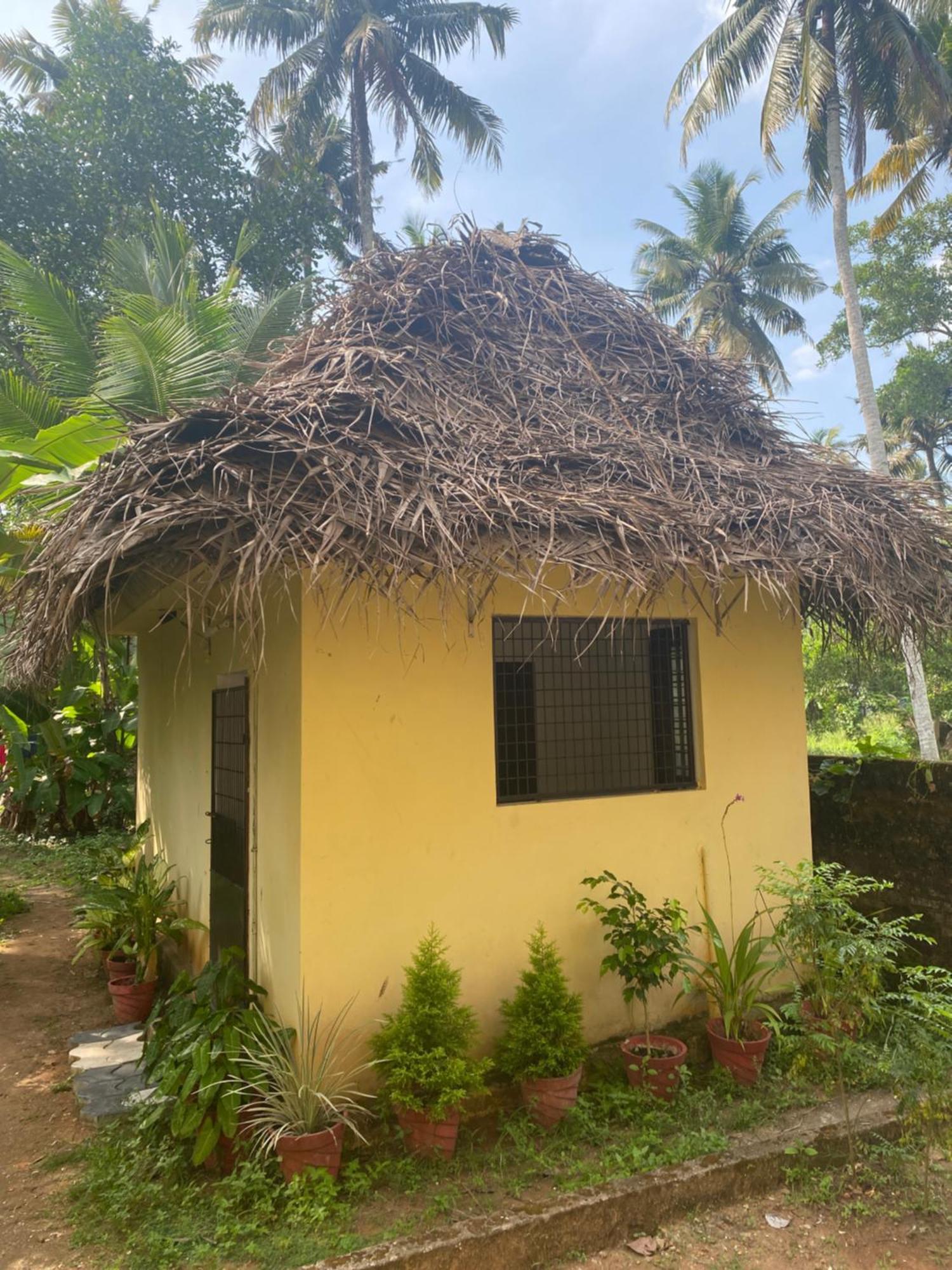 Tattwamasi Ayuryoga With Breakfast And Yoga Hotel Varkala Ngoại thất bức ảnh